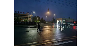 战高温、卯干劲，争做优质工程